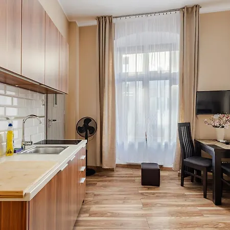 Functional And Comfortable Very Berry In By Renters