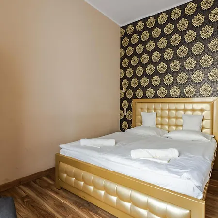 Functional And Comfortable Very Berry In By Renters * פוזנן