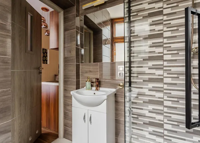 Functional And Comfortable Very Berry In By Renters * Poznan