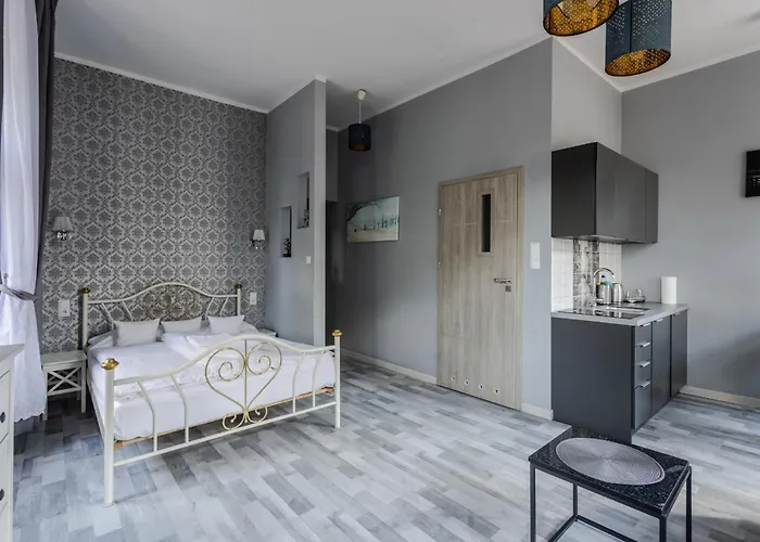 Functional And Comfortable Very Berry In By Renters Poznan