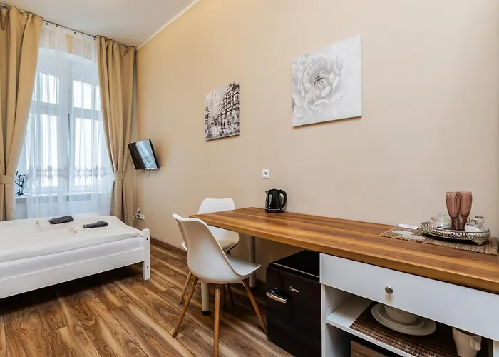 Functional And Comfortable Very Berry In By Renters * Poznań