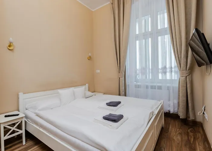 Functional And Comfortable Very Berry In By Renters פוזנן