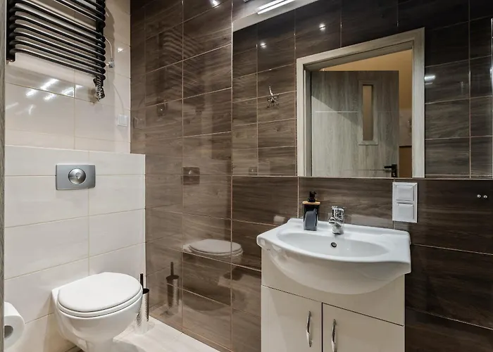 Functional And Comfortable Very Berry In By Renters *