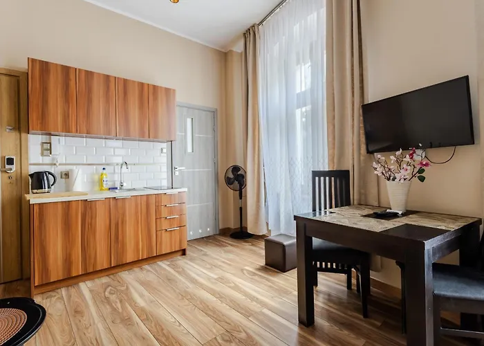 Functional And Comfortable Very Berry In By Renters *