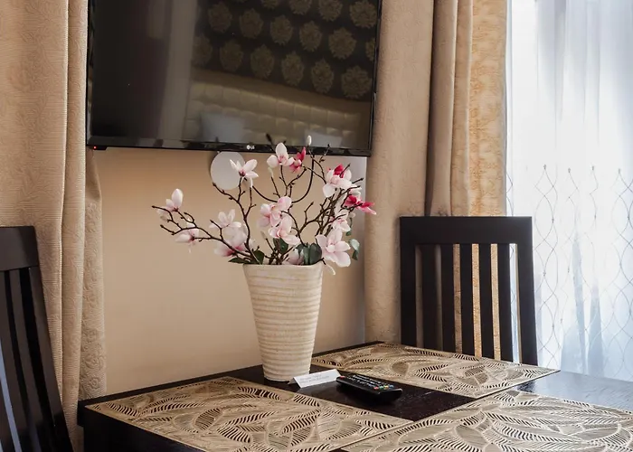 公寓 Functional And Comfortable Very Berry In By Renters