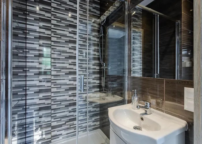 Apartament Functional And Comfortable Very Berry In By Renters